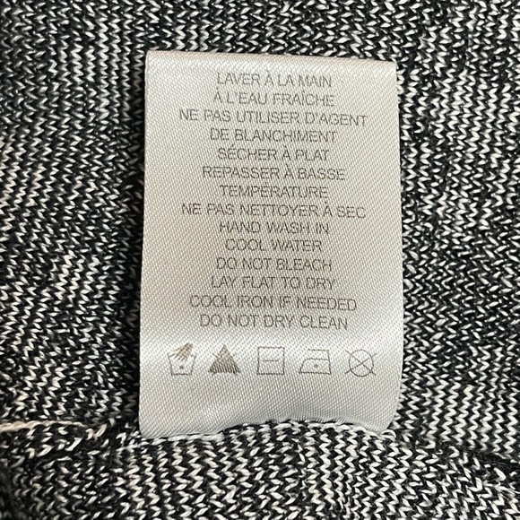 Cynthia Rowley Women Black Print Pullover Lightweight V-Neck Knit Sweater Top S - Picture 6 of 6